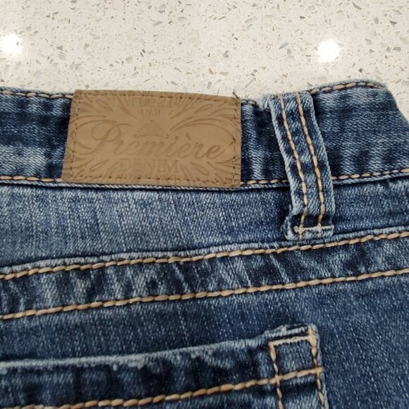 Rue21 Premiere Women’s Distressed Blue Jeans denim Size 30x30 - Picture 4 of 11